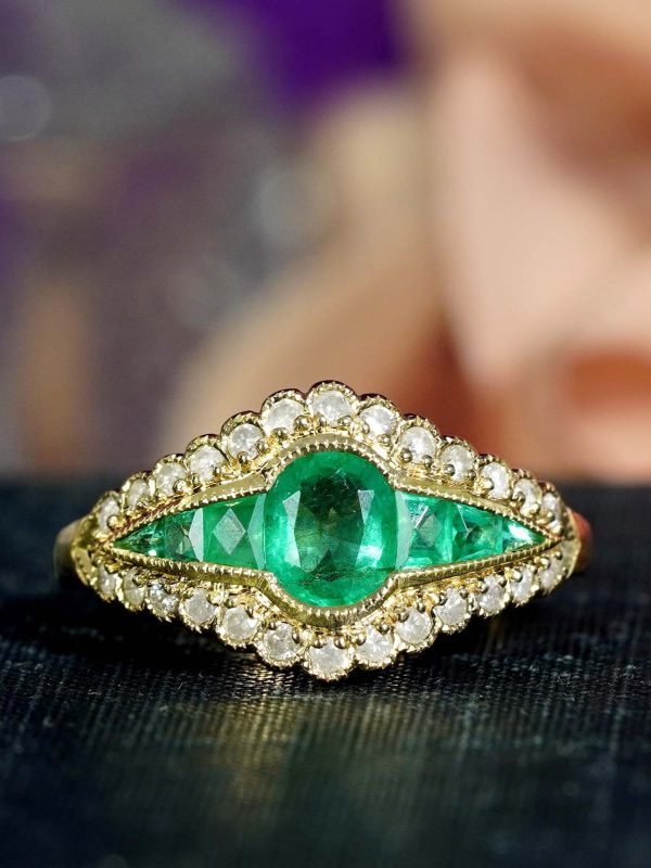 Emerald and Diamond Art Deco Style Ring - Image 6