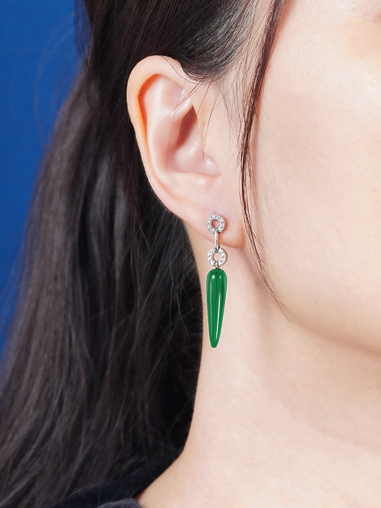 green-agate-diamond-drop-earrings-art-deco-style-14k-gold-on-body-distant Green Agate Art Deco Style Earrings on Body Distant