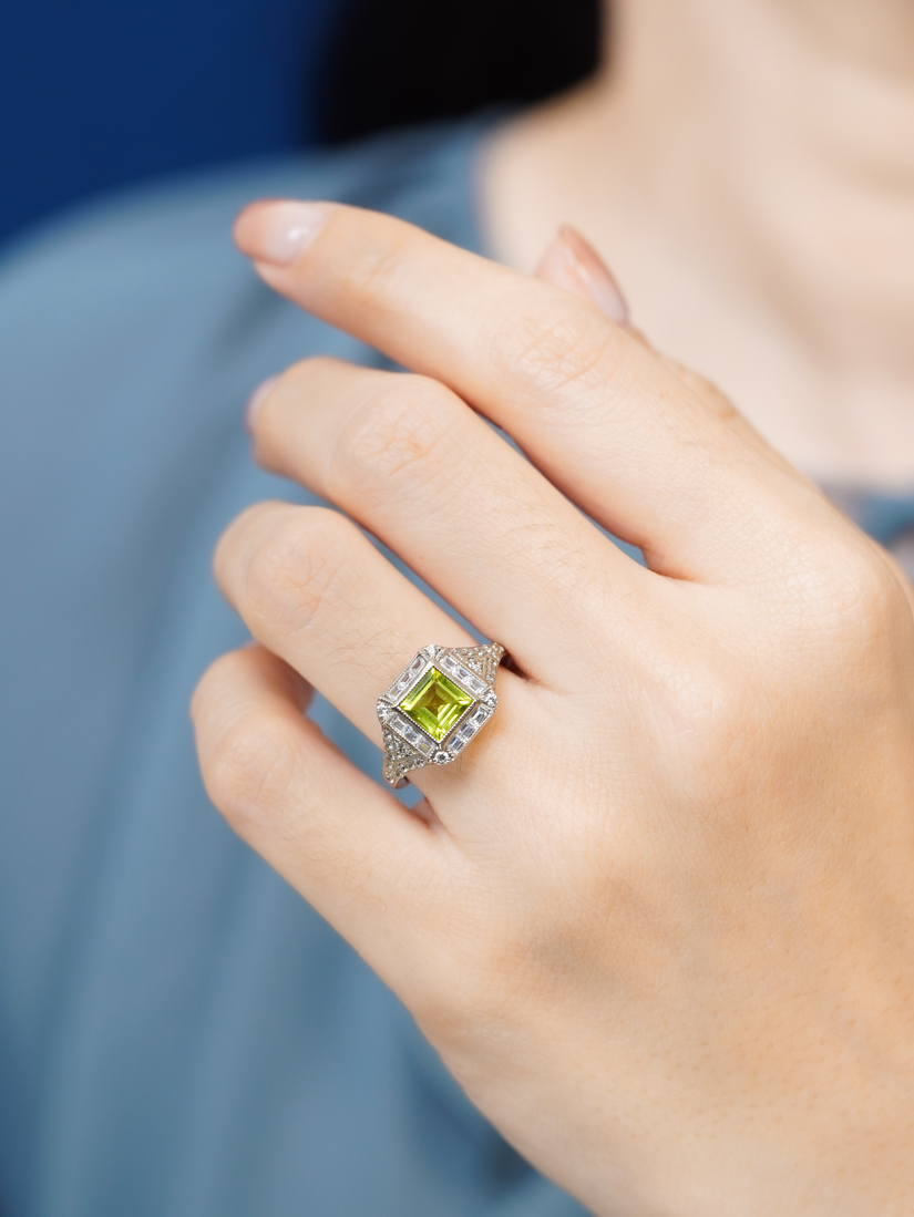 princess-peridot-diamond-ring-art-deco-style-14k-gold-on-body-front-near Peridot Diamond Art Deco Style Ring on Body Front Near